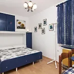 Ana 418